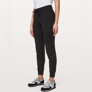 Lululemon Ready To Rulu Pant 29" in Black Size 8